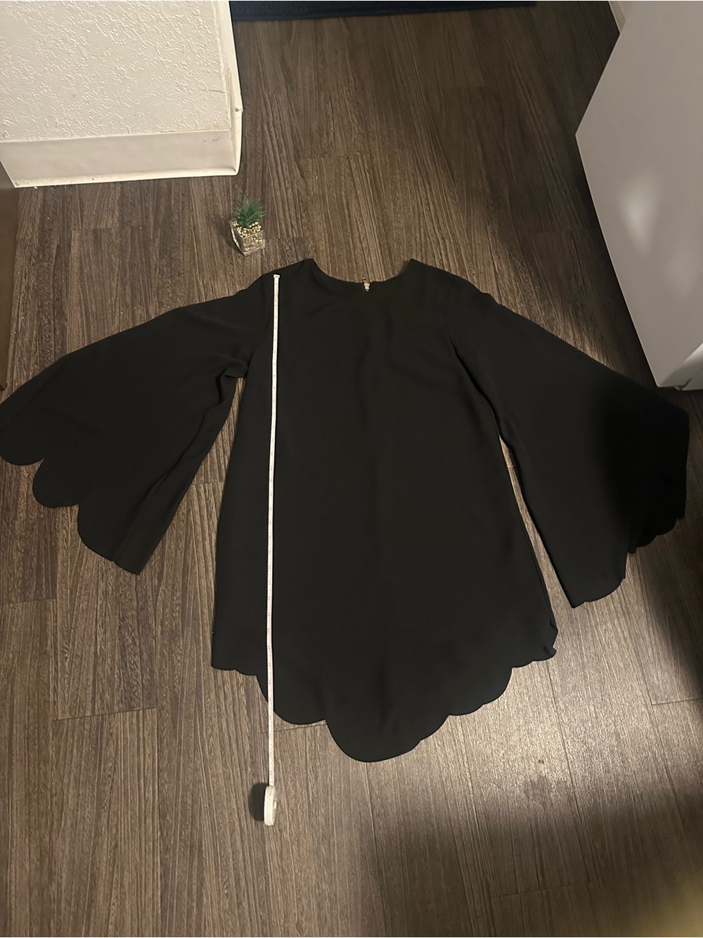 fab'rik Black Scallop-Hem Bell Sleeve Tunic